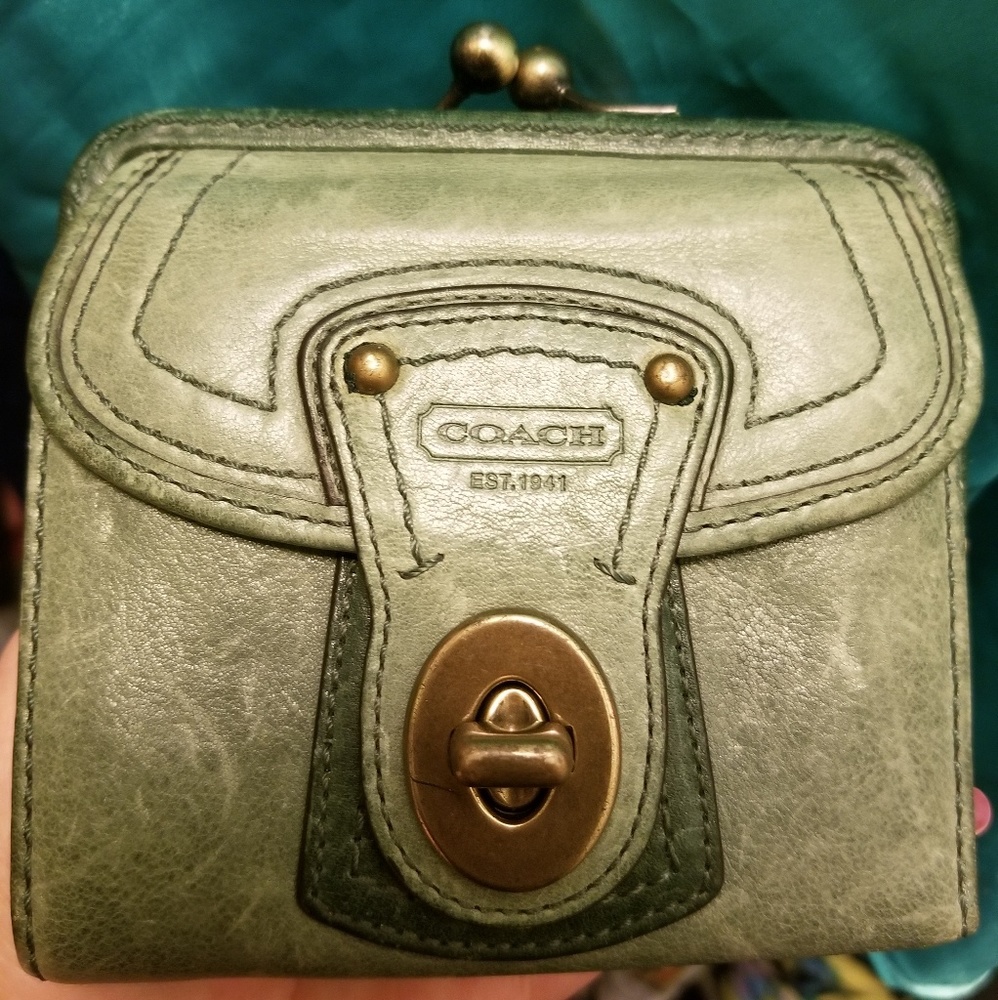 RARE Coach Legacy Gigi Green Turnlock Wallet